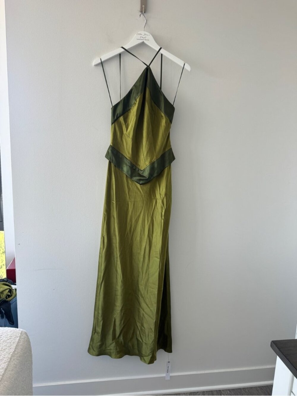 REFORMATION Jillian Silk Dress in Pear 2 - Picture 4 of 11